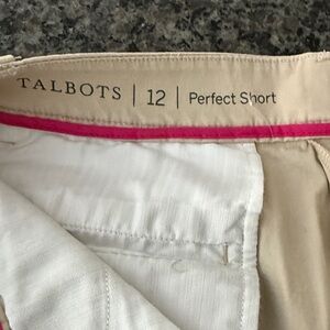 Talbots Women's Perfect Shorts - Cream and Tan